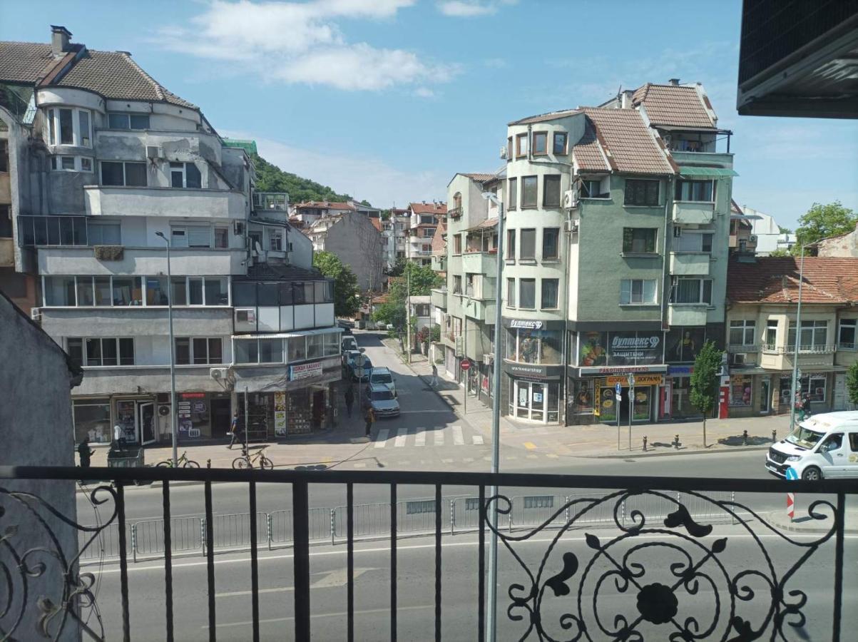 Studio Apartament 6 - Vasil Aprilov Plovdiv Exterior photo